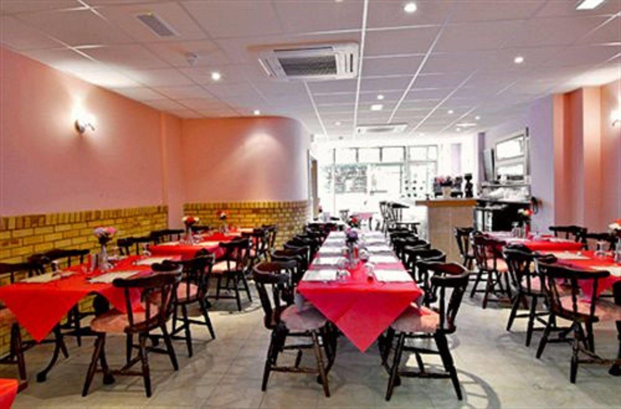 Rosemount Hotel Heathrow Hounslow Buitenkant foto