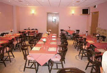 Rosemount Hotel Heathrow Hounslow Buitenkant foto